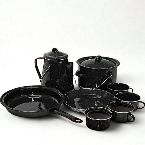 LK’s 13-Piece Camping Set – Enamel